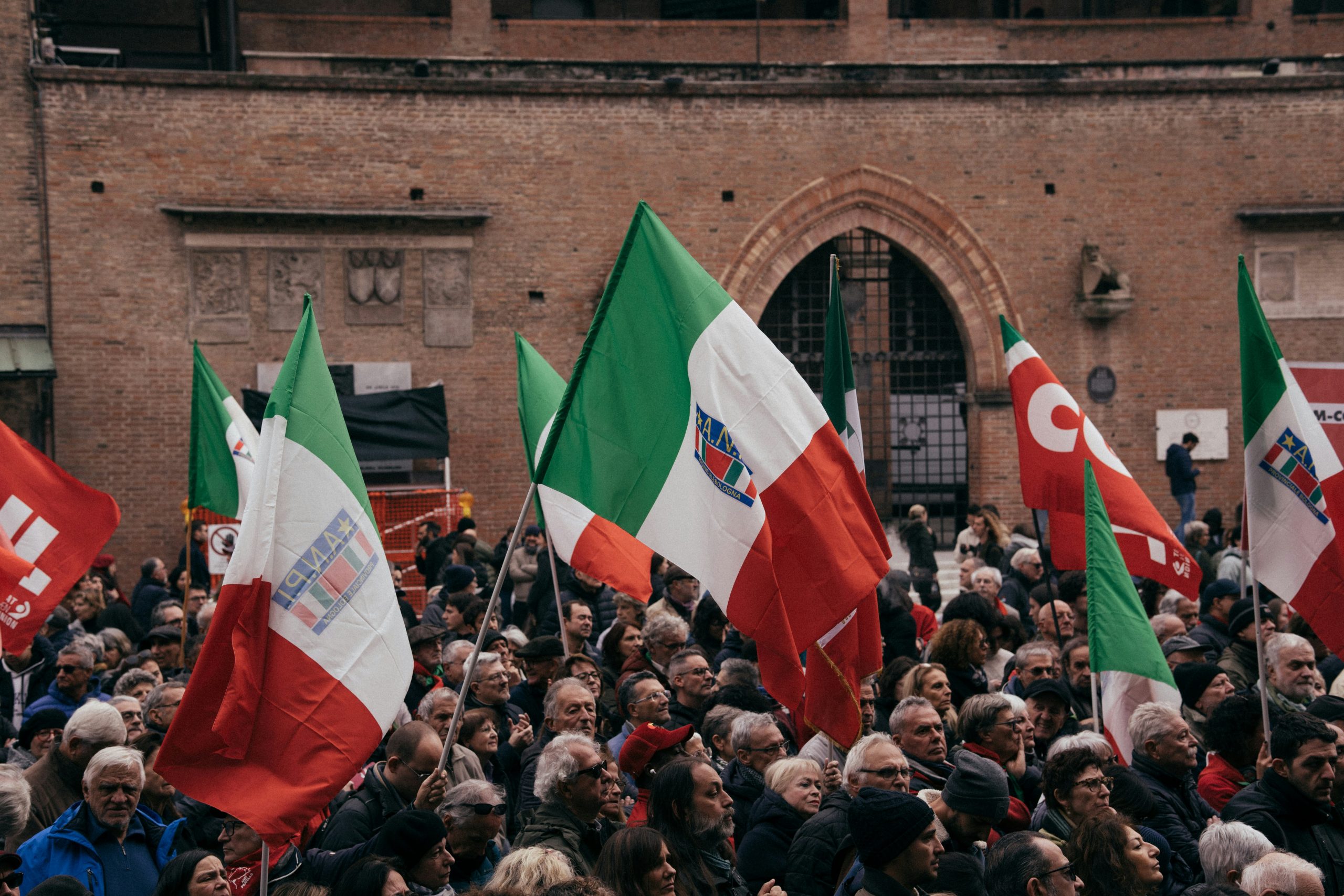 Dal CLN alla fabbrica: storia di una democrazia bloccata