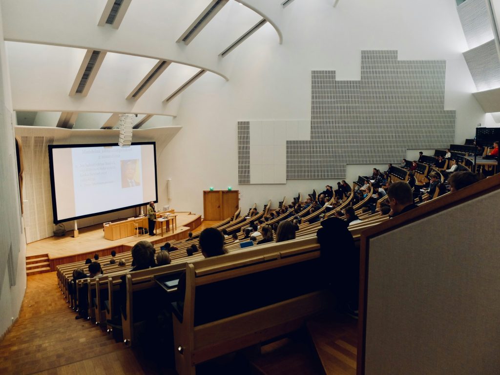lezione universitaria