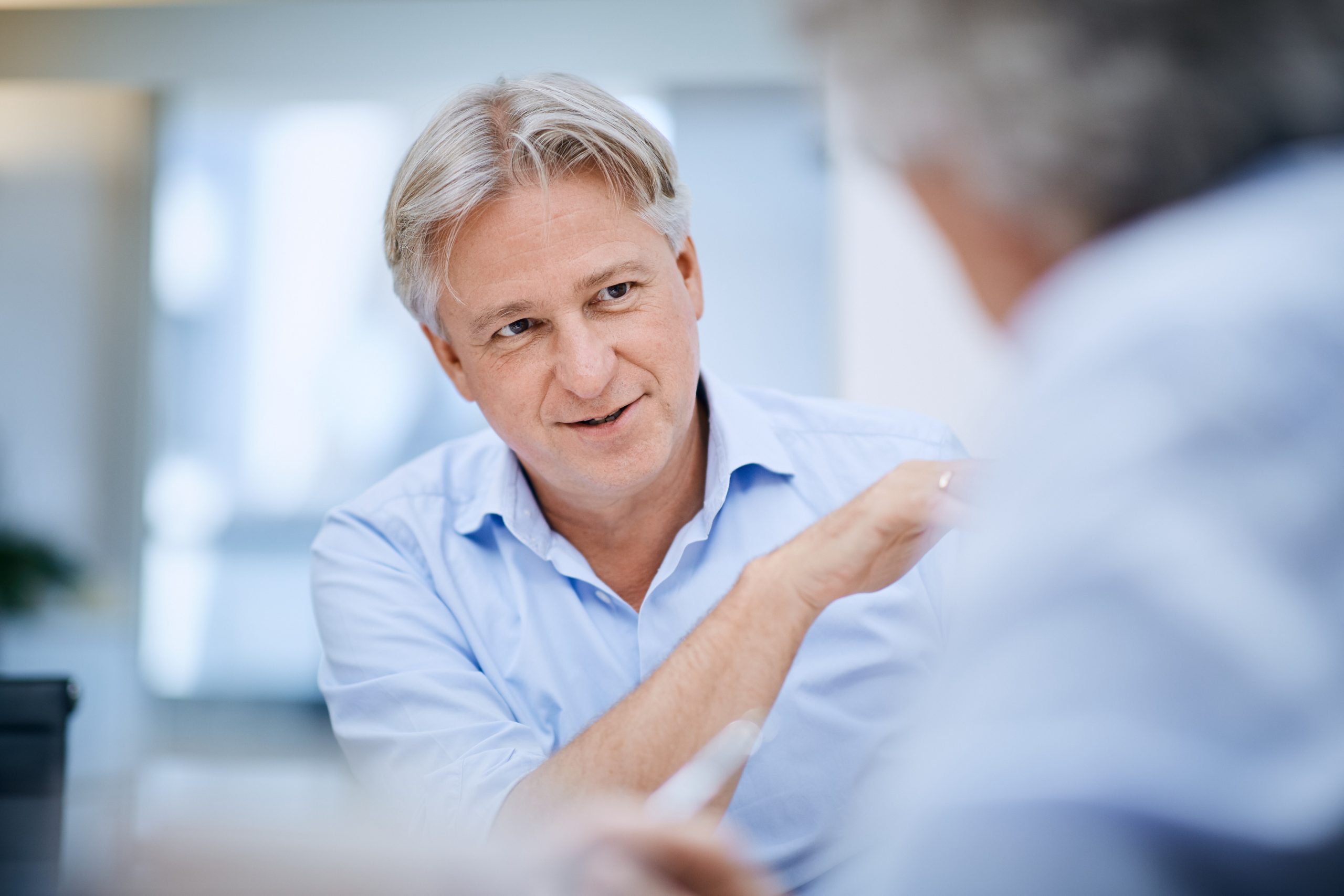 Juergen Boos: “La cultura non dovrebbe porre limiti. Oggi l’autocensura minaccia il pensiero critico” 